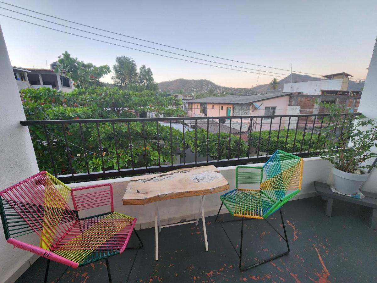 Lovely Studio Apartment With Balcony Ac & Wi-Fi, Minutes From Downtown! 지와타네호 외부 사진