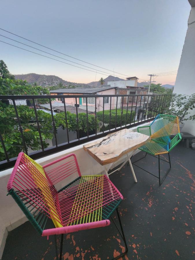 Lovely Studio Apartment With Balcony Ac & Wi-Fi, Minutes From Downtown! 지와타네호 외부 사진